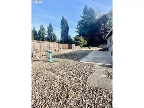 99 Rainbow Way Kelso WA 98626