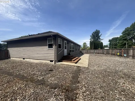 99 Rainbow Way Kelso WA 98626