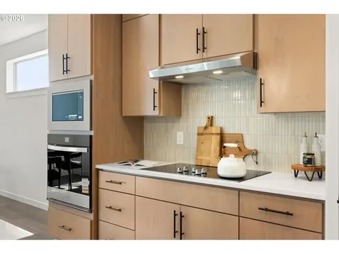 151 E Airedale Avenue La Center WA 98629