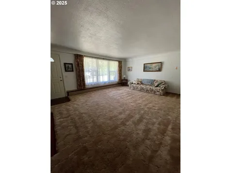 40 Allen Avenue Springfield OR 97477