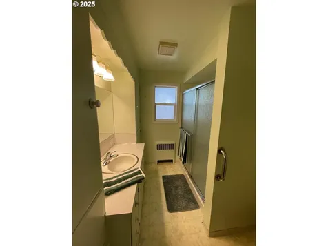 40 Allen Avenue Springfield OR 97477