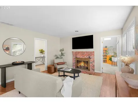 4420 NW Kahneeta Drive Portland OR 97229