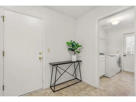 4420 NW Kahneeta Drive Portland OR 97229