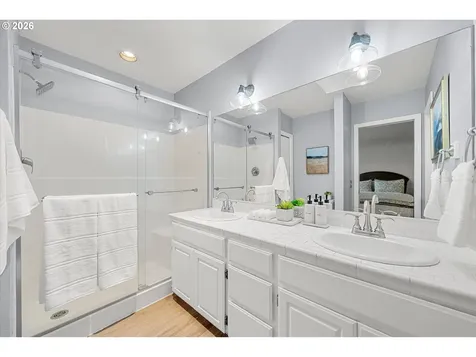 4420 NW Kahneeta Drive Portland OR 97229