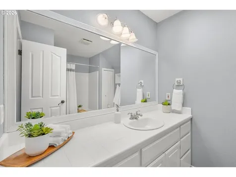 4420 NW Kahneeta Drive Portland OR 97229