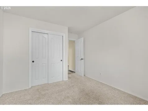 4420 NW Kahneeta Drive Portland OR 97229