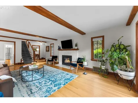 7215 SE 34th Avenue Portland OR 97202