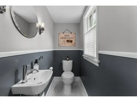 7215 SE 34th Avenue Portland OR 97202