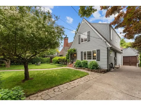 7215 SE 34th Avenue Portland OR 97202