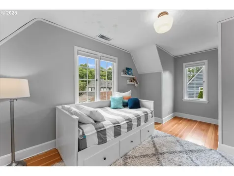 7215 SE 34th Avenue Portland OR 97202