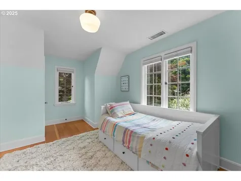 7215 SE 34th Avenue Portland OR 97202