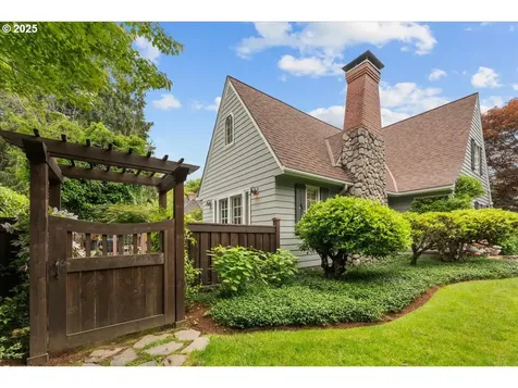 7215 SE 34th Avenue Portland OR 97202