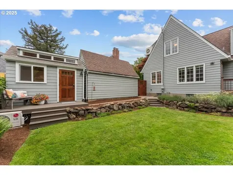7215 SE 34th Avenue Portland OR 97202