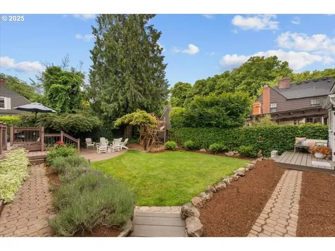 7215 SE 34th Avenue Portland OR 97202