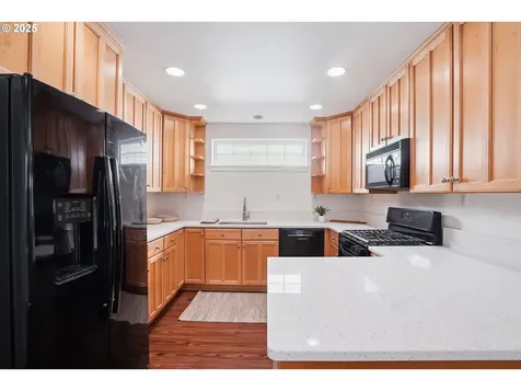 9926 NW Justus Lane Portland OR 97229