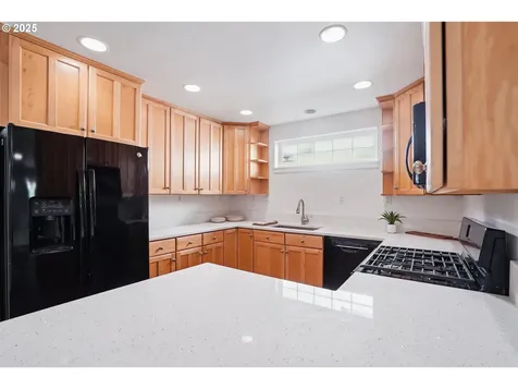 9926 NW Justus Lane Portland OR 97229