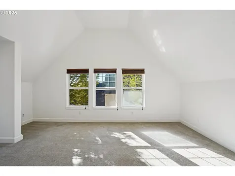 9926 NW Justus Lane Portland OR 97229