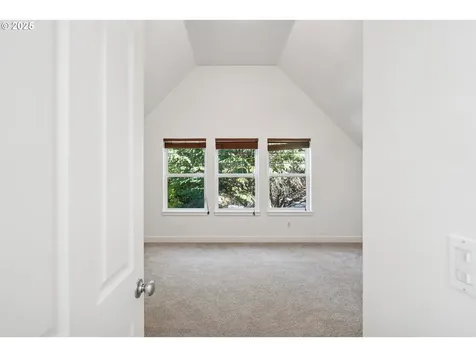 9926 NW Justus Lane Portland OR 97229