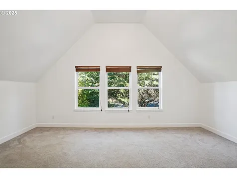 9926 NW Justus Lane Portland OR 97229
