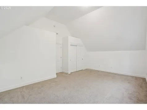 9926 NW Justus Lane Portland OR 97229