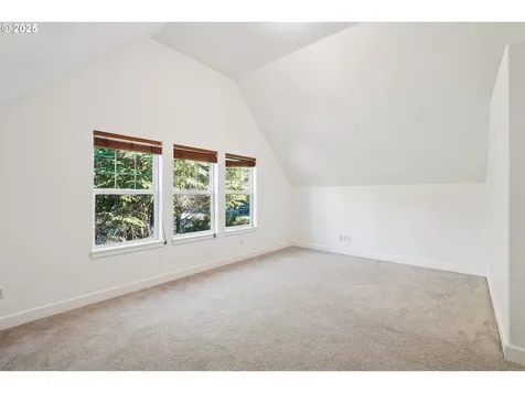 9926 NW Justus Lane Portland OR 97229