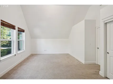 9926 NW Justus Lane Portland OR 97229