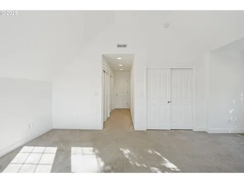 9926 NW Justus Lane Portland OR 97229