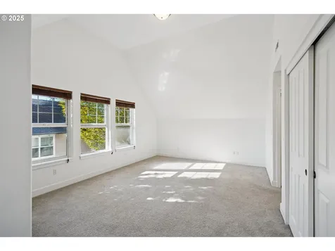9926 NW Justus Lane Portland OR 97229