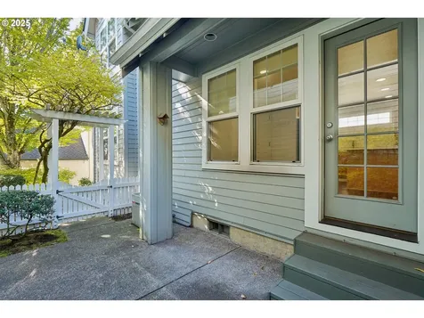 9926 NW Justus Lane Portland OR 97229