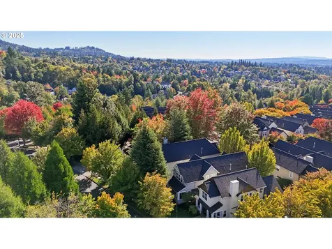 9926 NW Justus Lane Portland OR 97229