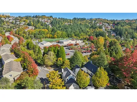 9926 NW Justus Lane Portland OR 97229