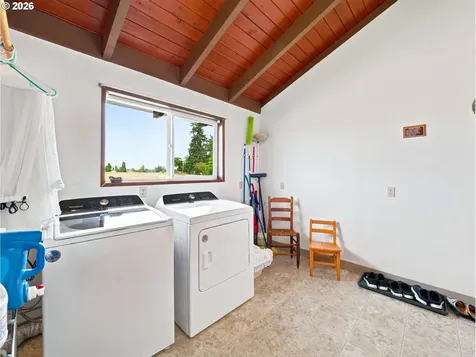 13606 S Vick Road Molalla OR 97038