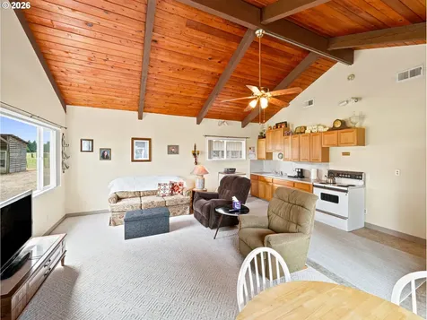 13606 S Vick Road Molalla OR 97038