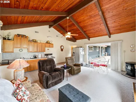 13606 S Vick Road Molalla OR 97038