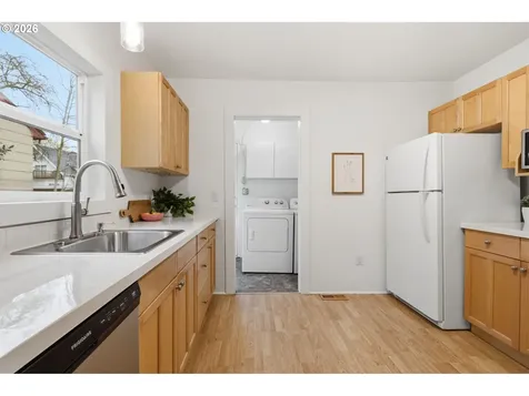 1644 N Ainsworth Street Portland OR 97217