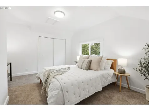 1644 N Ainsworth Street Portland OR 97217