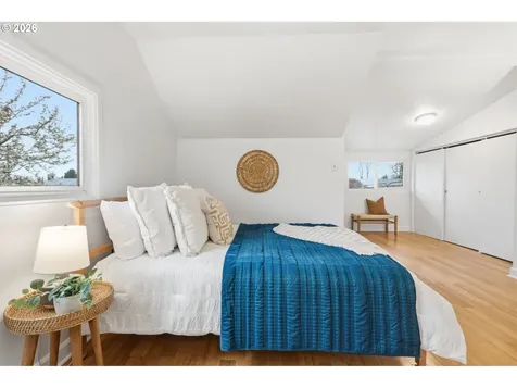 1644 N Ainsworth Street Portland OR 97217