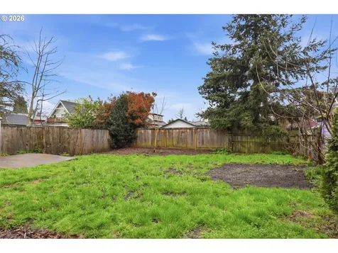 1644 N Ainsworth Street Portland OR 97217