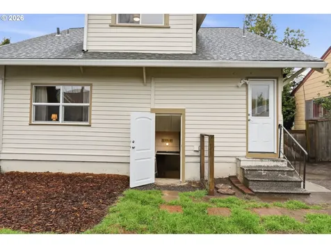 1644 N Ainsworth Street Portland OR 97217