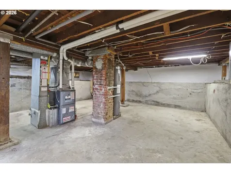 1644 N Ainsworth Street Portland OR 97217