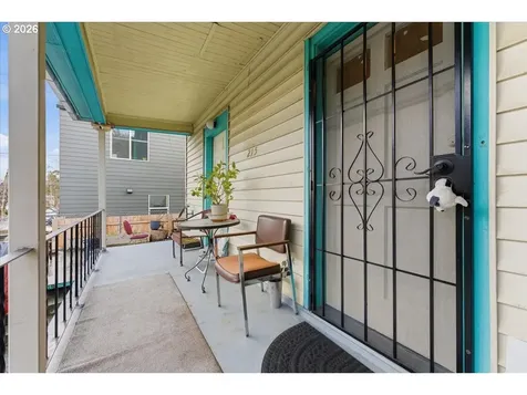 215 NE Going Street Portland OR 97211