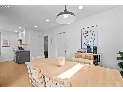5811 SE 23rd Avenue Portland OR 97202