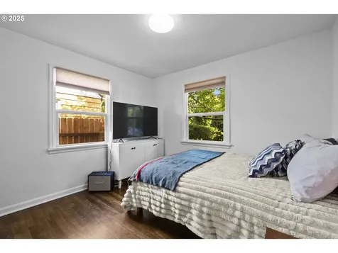 5811 SE 23rd Avenue Portland OR 97202