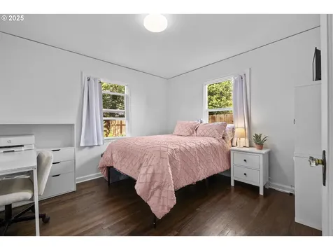 5811 SE 23rd Avenue Portland OR 97202