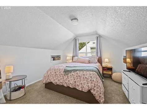 5811 SE 23rd Avenue Portland OR 97202