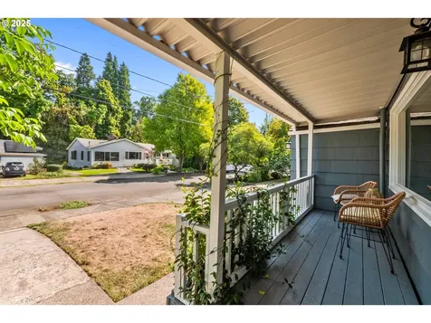 5811 SE 23rd Avenue Portland OR 97202
