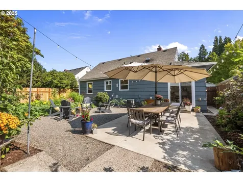 5811 SE 23rd Avenue Portland OR 97202
