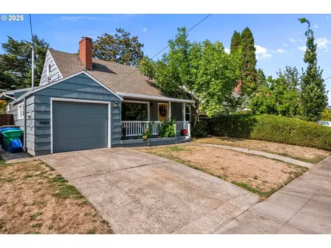 5811 SE 23rd Avenue Portland OR 97202