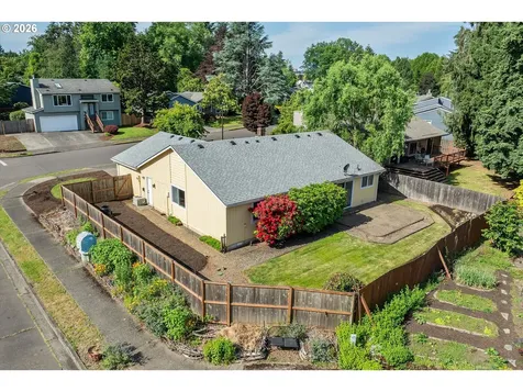 8541 SW Mandan Drive Tualatin OR 97062