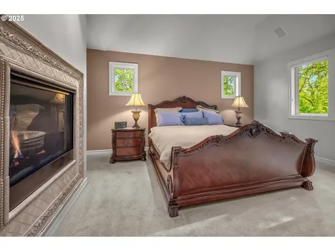 3329 SW Ridgewood Avenue Portland OR 97225